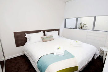Position Perfect - Accommodation Main Beach 26