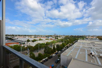 UrbanMinder @ Montague - Accommodation Main Beach 15