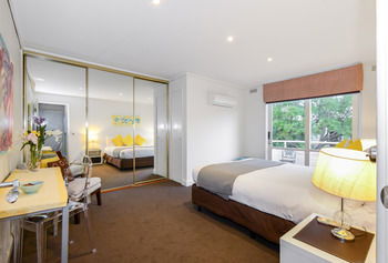 UrbanMinder @ Margeaux - Accommodation Main Beach 4