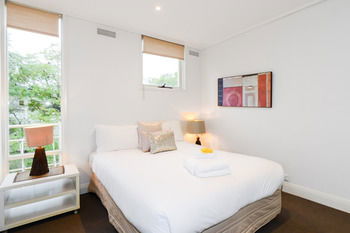 UrbanMinder @ Margeaux - Accommodation Main Beach 5