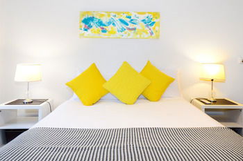 UrbanMinder @ Margeaux - Accommodation Main Beach 10