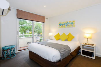 UrbanMinder @ Margeaux - Accommodation Main Beach 11
