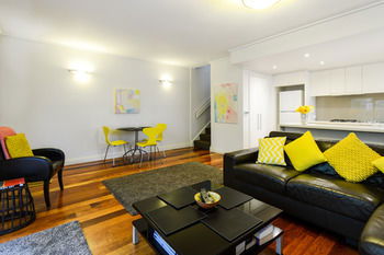 UrbanMinder @ Margeaux - Accommodation Main Beach 17