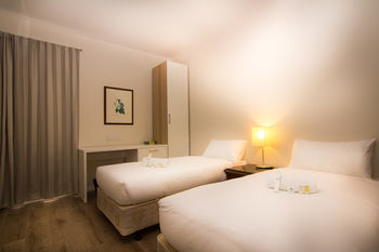 Shilla Lodge Hotel - Accommodation Main Beach 2