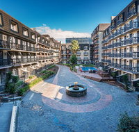 RMIT Village - Accommodation Main Beach