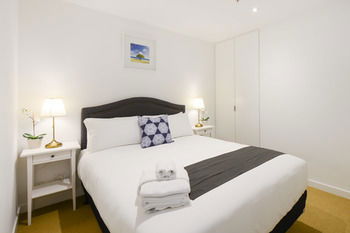 UrbanMinder At SQ - Accommodation Main Beach 3