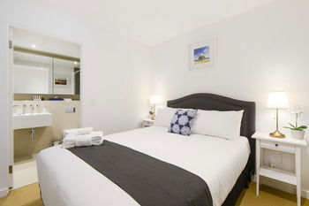 UrbanMinder At SQ - Accommodation Main Beach 4