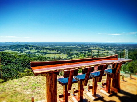 Worldsaway Retreat - Accommodation Main Beach 0