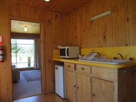 Collins Cap Cottage - Accommodation Main Beach 0