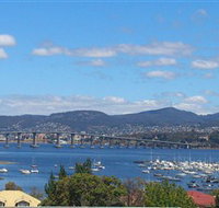 Ashwood Apartments - Lindisfarne - Accommodation Main Beach