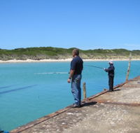 Three Hummock Island Accommodation - Accommodation Main Beach