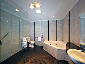 Abbey's On Church - Accommodation Main Beach 0