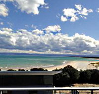 Freycinet Beach Apartments - Accommodation Main Beach