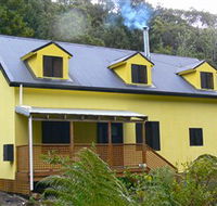 West Coast Bed and Breakfast - Accommodation Main Beach