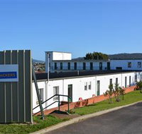 Tasman Backpackers - Accommodation Main Beach