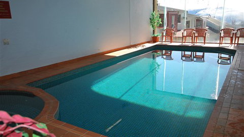 Alpine Heights - Accommodation Main Beach 3