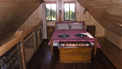 Carinya Park - Accommodation Main Beach 0