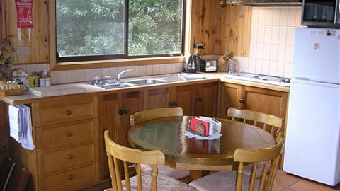 Carinya Park - Accommodation Main Beach 5