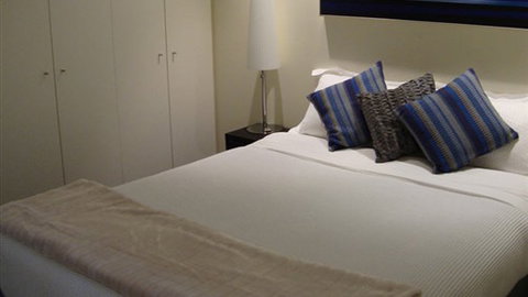 About Melbourne Apartments - Accommodation Main Beach 3