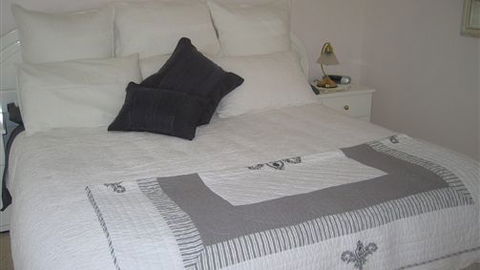 Burrabliss Bed And Breakfast - Accommodation Main Beach 4