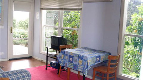 Otira On Needle's Eye - Accommodation Main Beach 2