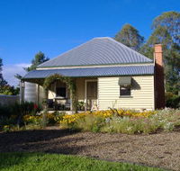 Mary Anns Cottage - Accommodation Main Beach