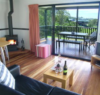 Ocean View Estate Accommodation - Accommodation Main Beach