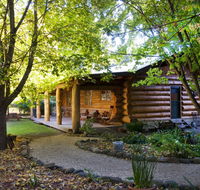 Tewksbury Lodge - Accommodation Main Beach