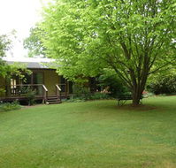 Annie's Garden Retreat - Accommodation Main Beach