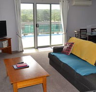 House on the Hill Port Campbell - Accommodation Main Beach