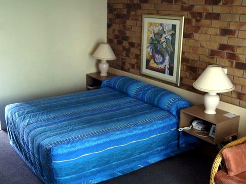 AAA Lancaster Court Motel - Accommodation Main Beach 0