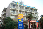 Addison Hotel - Accommodation Main Beach 1