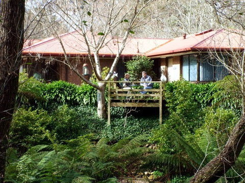 Adelaide Hills Bed & Breakfast Accommodation - Accommodation Main Beach 1