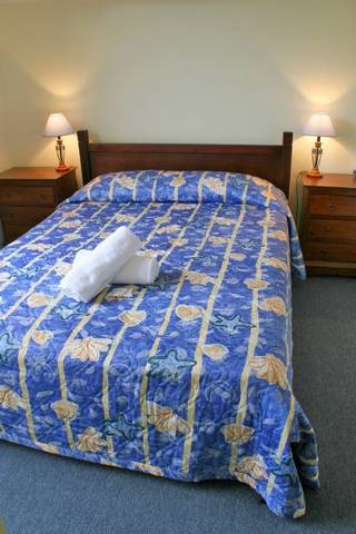 Aussie Resort - Accommodation Main Beach 1