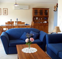Bay - Ann Cottage - Accommodation Main Beach
