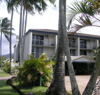 Cairns Holiday Lodge - Accommodation Main Beach