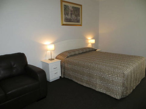Charters Towers Heritage Lodge Motel - Accommodation Main Beach 3