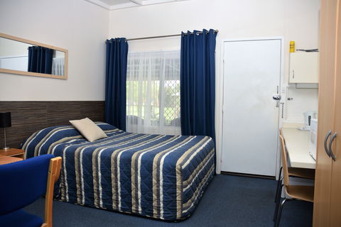 Chinchilla Motel - Accommodation Main Beach 11