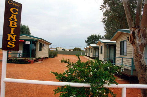 Cooper Cabins - Accommodation Main Beach 0