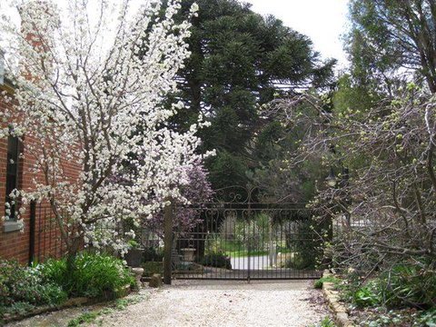 Fitzgeralds On Lyttleton - Accommodation Main Beach 1