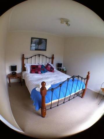 Gleneagles - Accommodation Main Beach 1