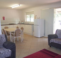 Golden Chain Margaret River Country Cottages - Accommodation Main Beach