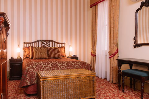 Hadley's Orient Hotel - Accommodation Main Beach 7