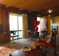 Hayloft - Accommodation Main Beach