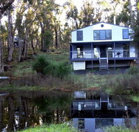 Hidden Grove Retreat - Accommodation Main Beach