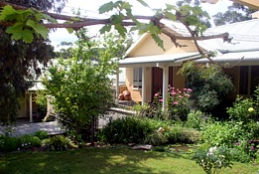 Kemeys Mountain Hideaway - Accommodation Main Beach 0