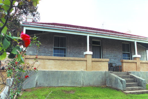 Limestone View (Naracoorte Cottages) - Accommodation Main Beach 0
