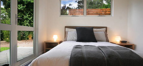 Marri House - Accommodation Main Beach 0
