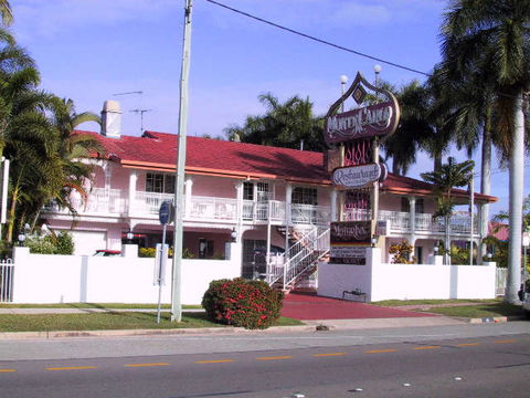Monte Carlo Motor Inn - Accommodation Main Beach 0