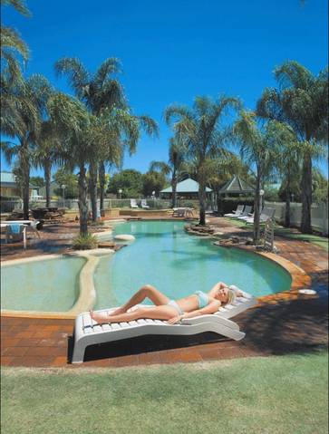 Murray Downs Resort - Accommodation Main Beach 2